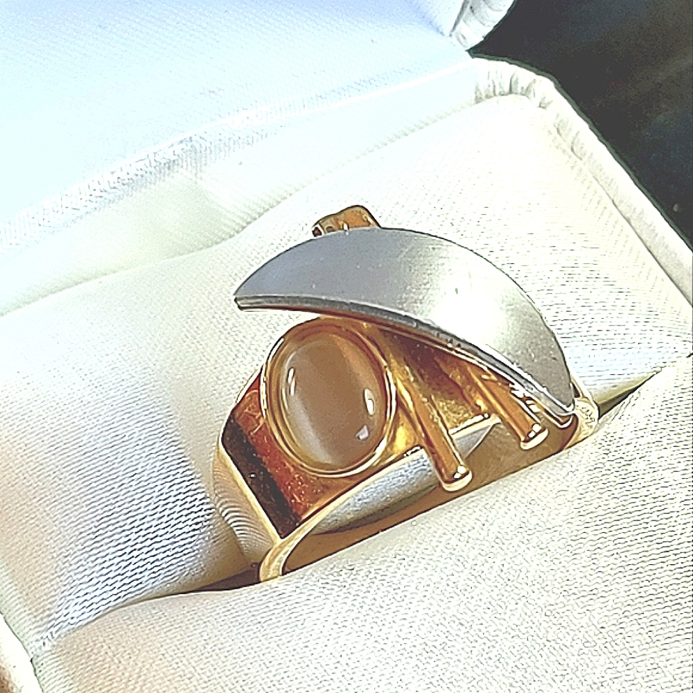 💍Christophe Poly Modernist Ring, Size 8💍